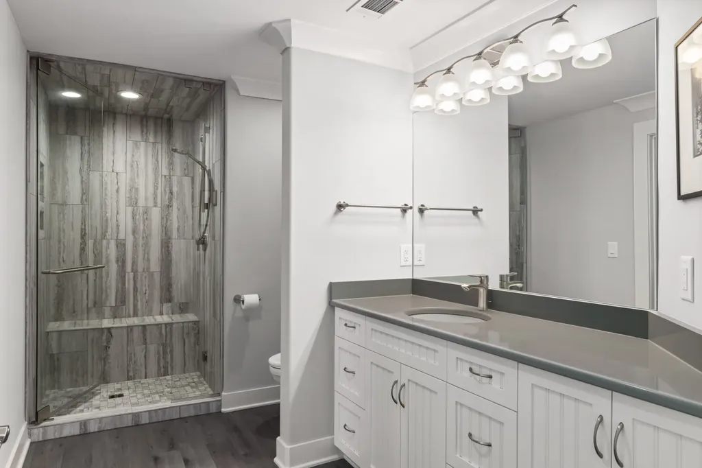 1 Warwick Lane Nashville TN 37205