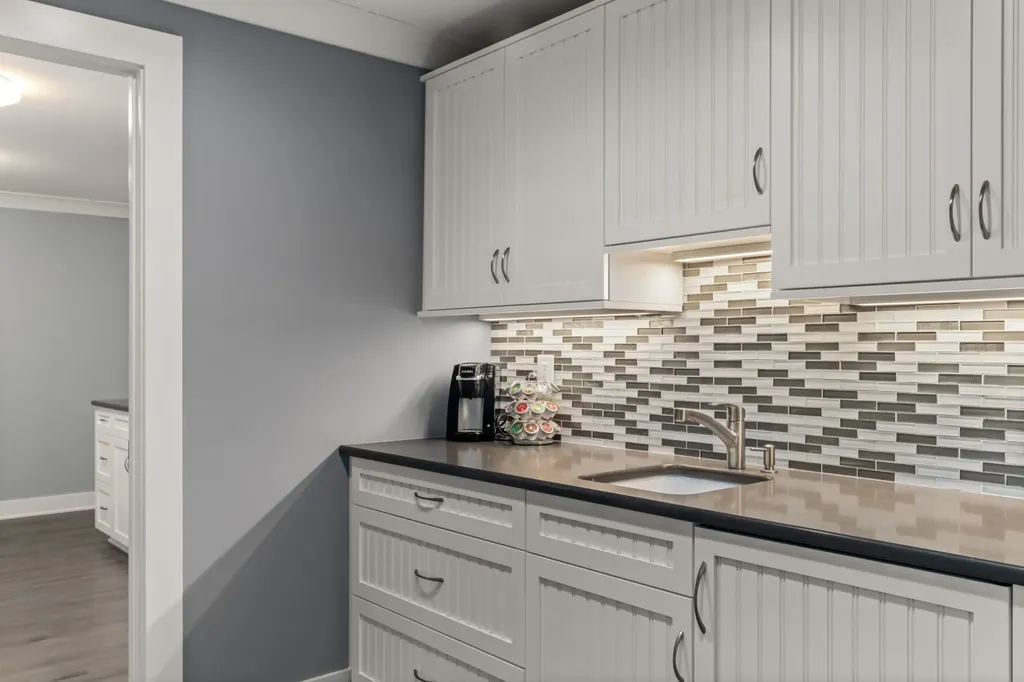 1 Warwick Lane Nashville TN 37205