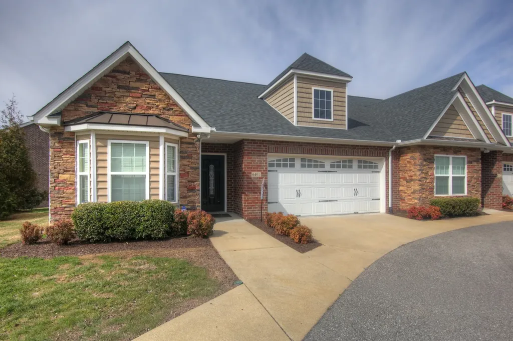 395 Devon Chase Hill Gallatin TN 37066