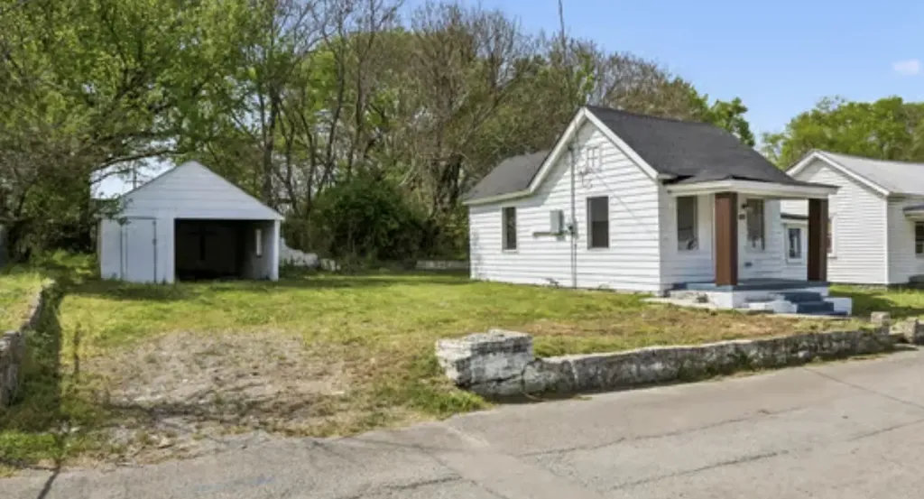 1028 Bridge Street Columbia TN 38401