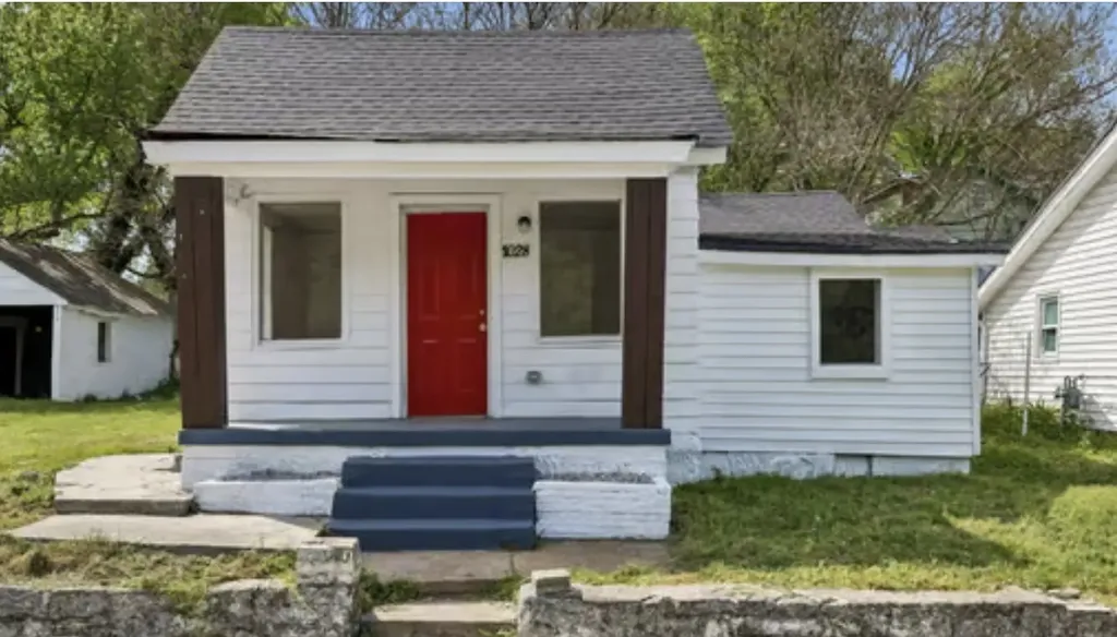 1028 Bridge Street Columbia TN 38401