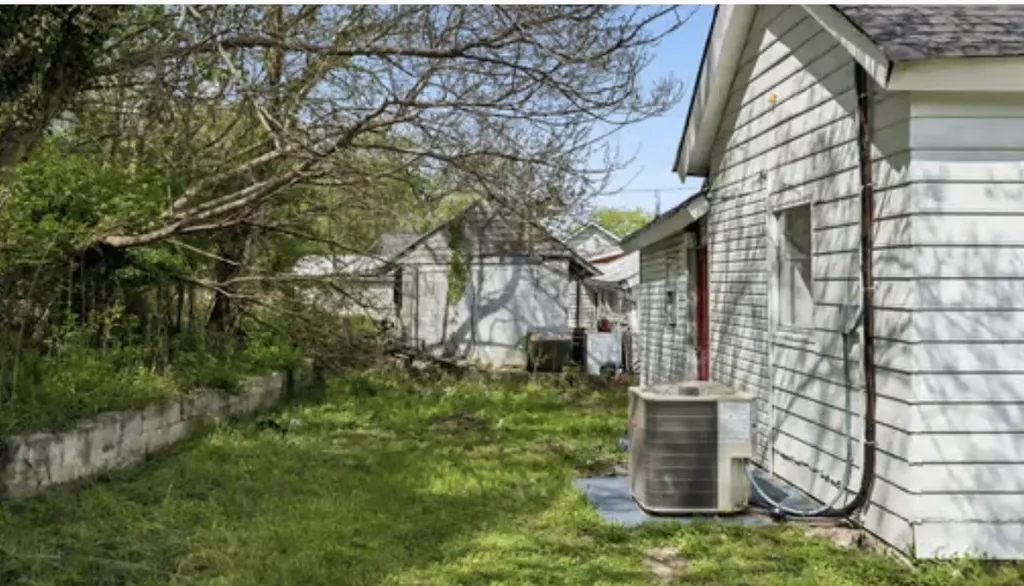 1028 Bridge Street Columbia TN 38401
