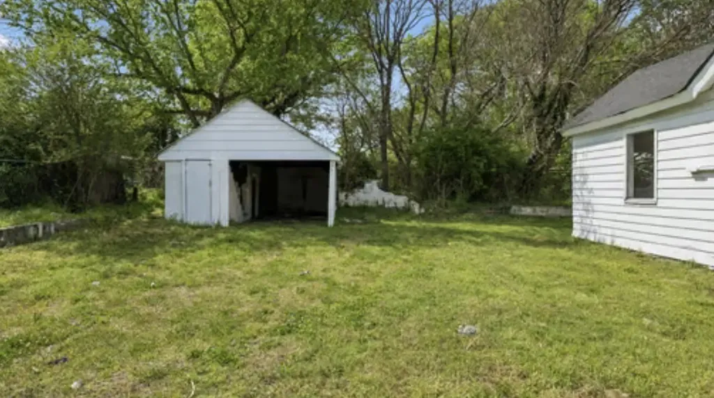 1028 Bridge Street Columbia TN 38401