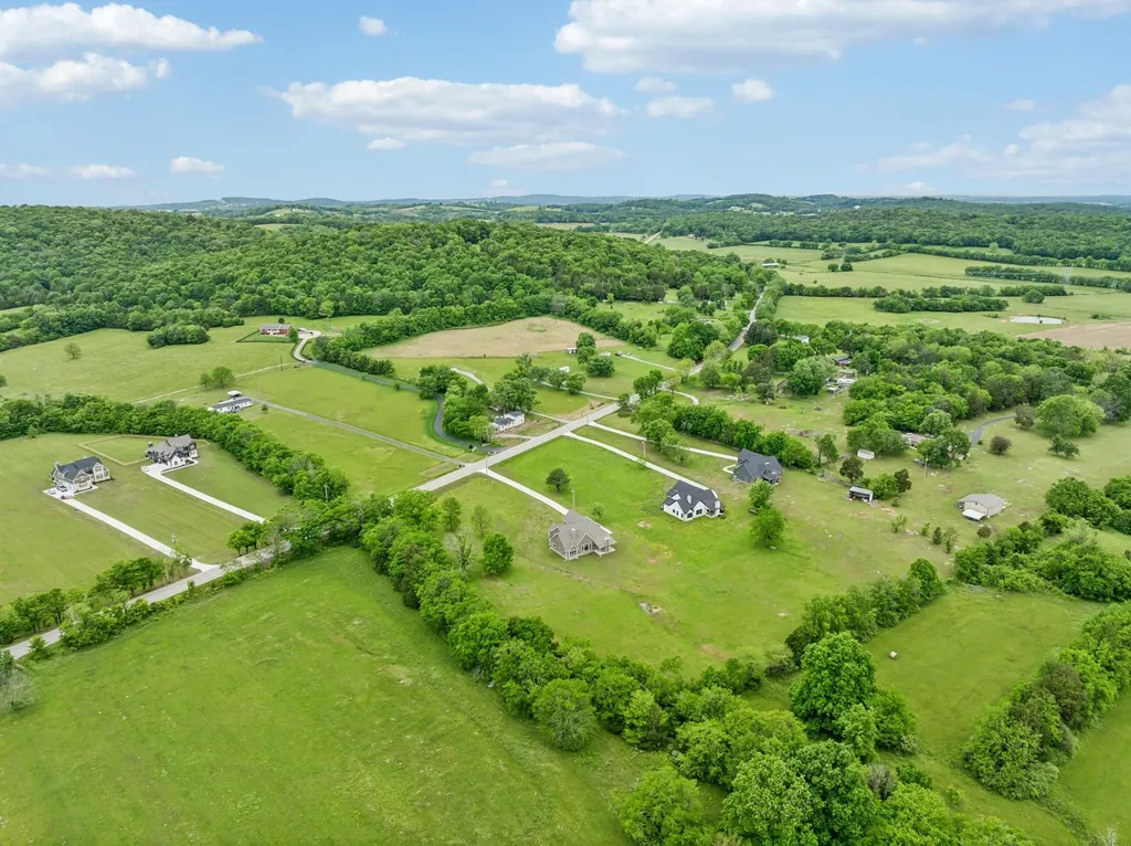 5915 Cainsville Road Lebanon TN 37090