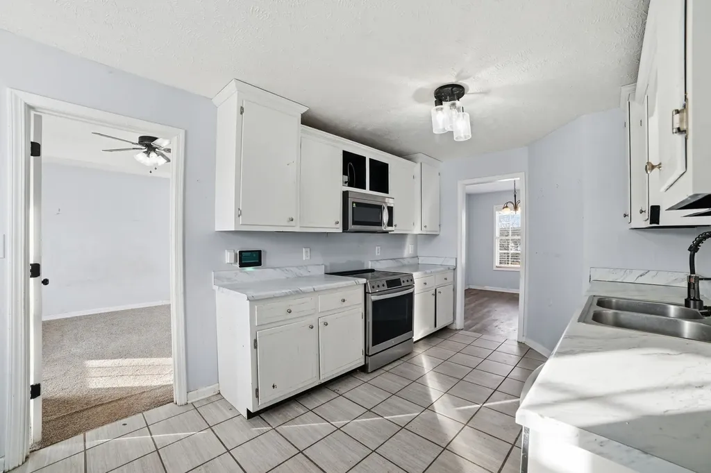 1391 Constitution Drive Clarksville TN 37042