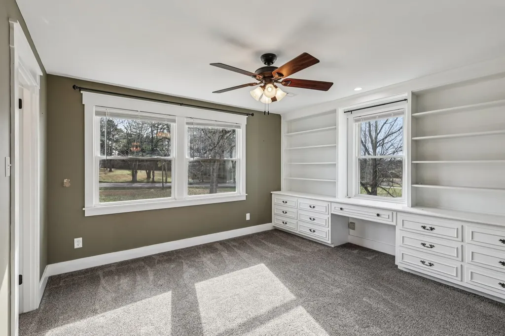 4002 Trotwood Avenue Columbia TN 38401