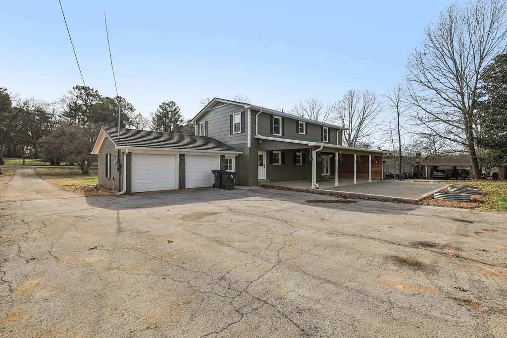 4002 Trotwood Avenue Columbia TN 38401