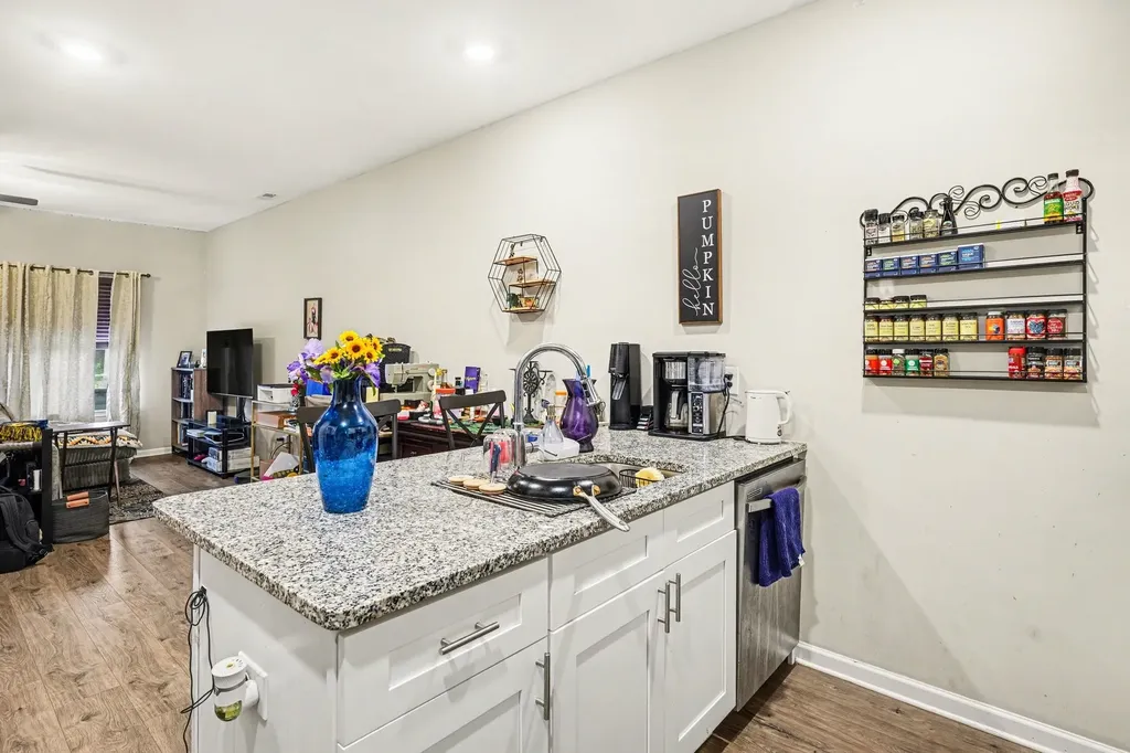 100 Kathryn Court Columbia TN 38401