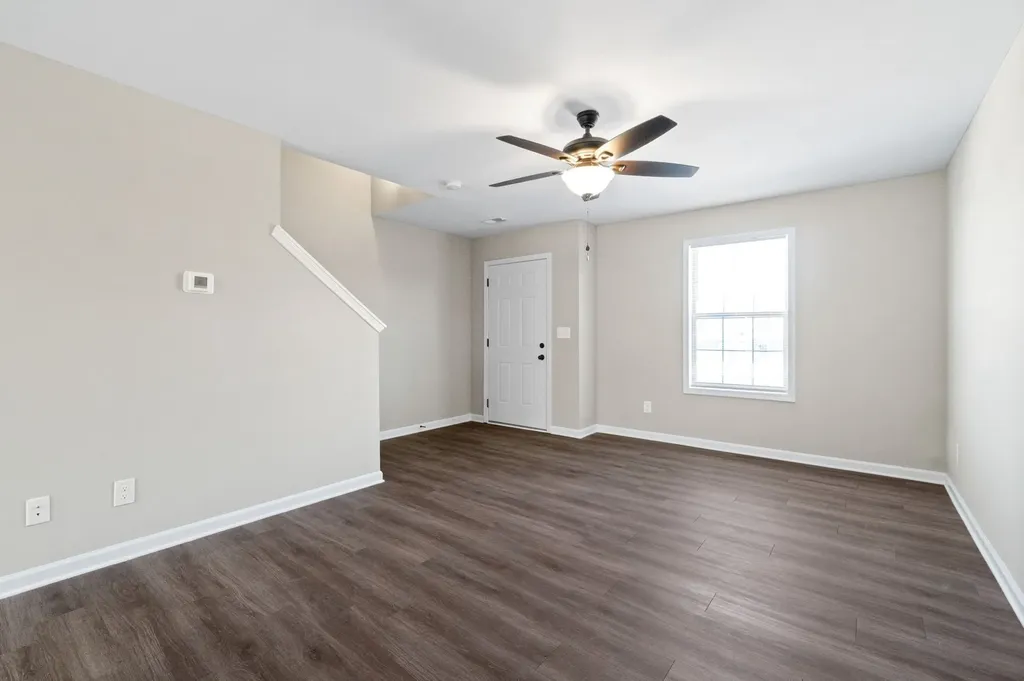 1128 Ziva Lane Clarksville TN 37040
