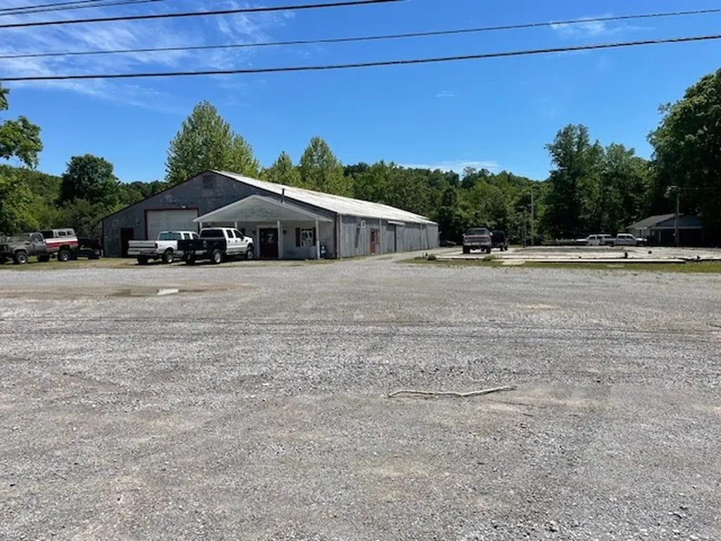 2765 Highway 70, E Waverly TN 37185