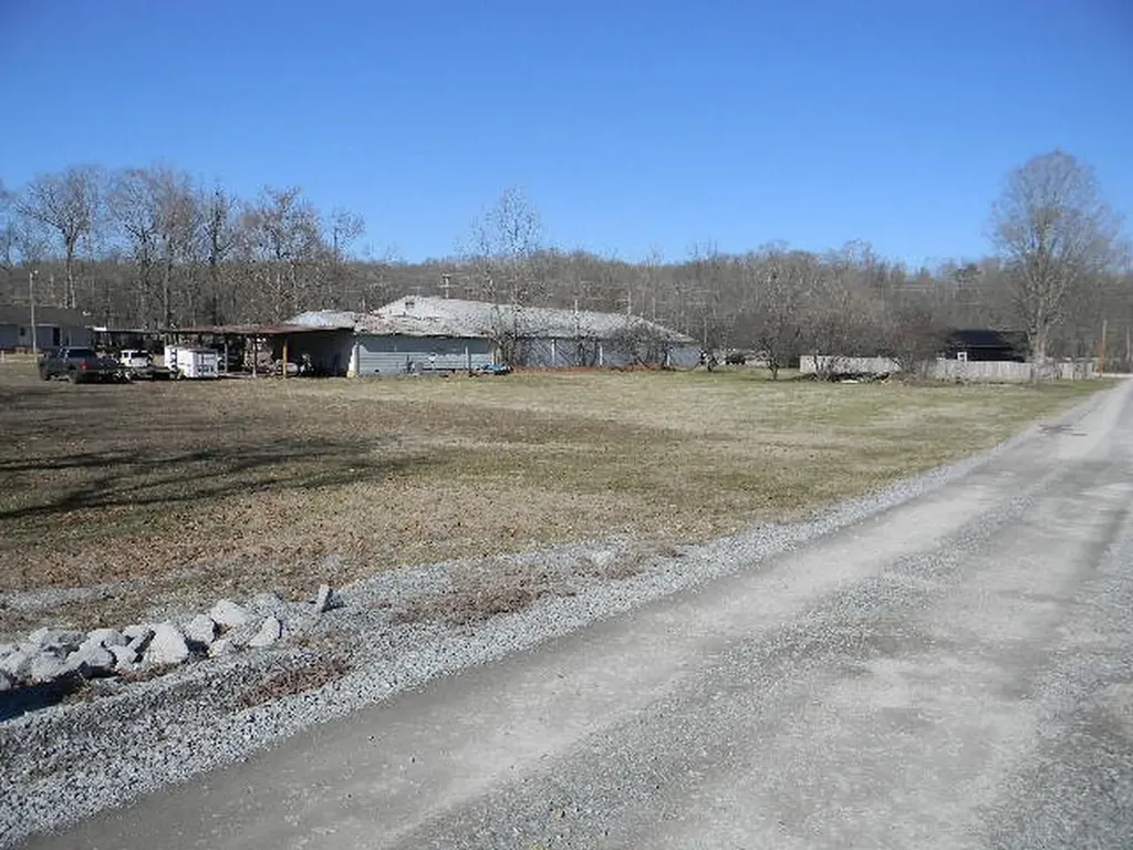 2765 Highway 70, E Waverly TN 37185