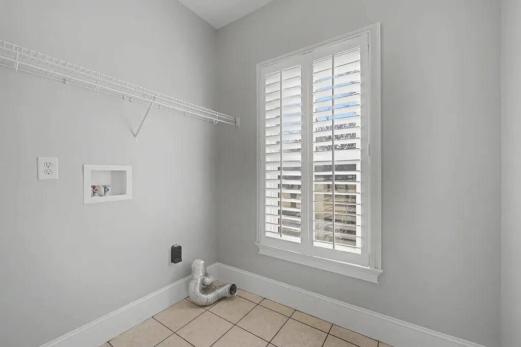 2102B Sharondale Drive Nashville TN 37215