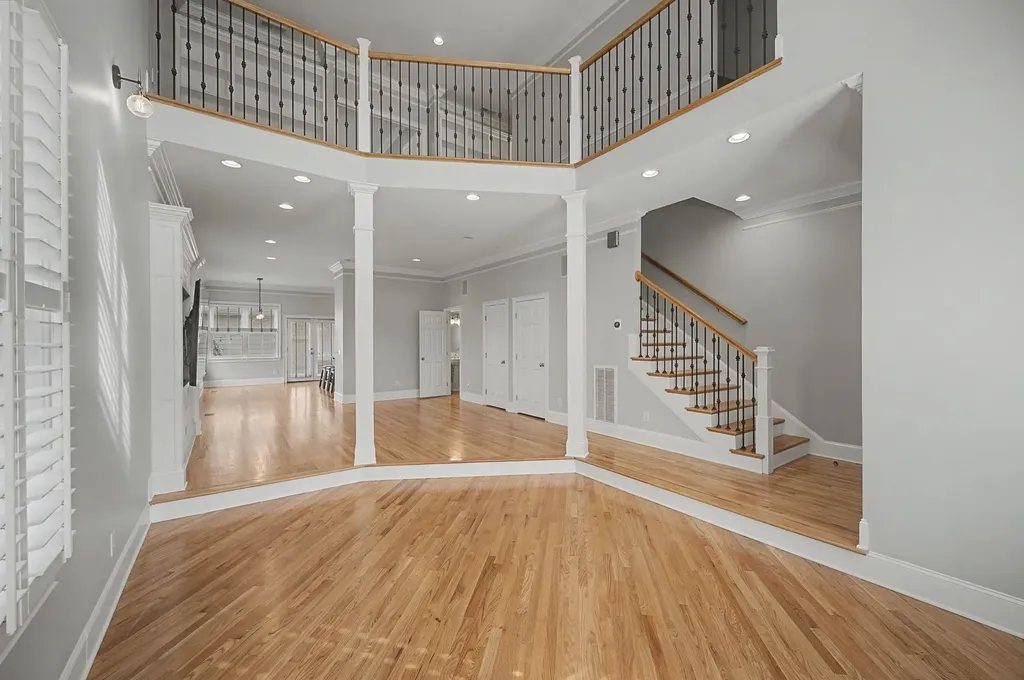 2102B Sharondale Drive Nashville TN 37215