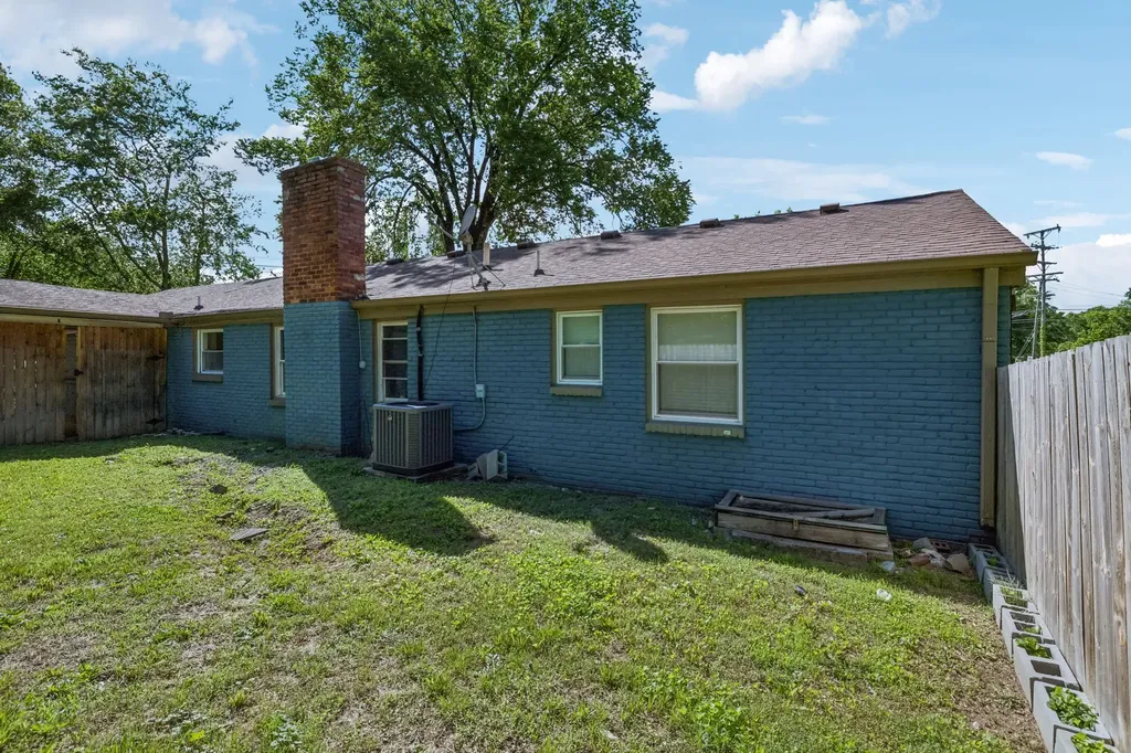 1201 S Graycroft Avenue Madison TN 37115