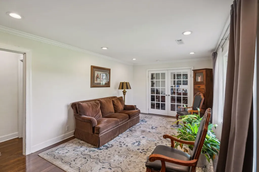 1201 S Graycroft Avenue Madison TN 37115