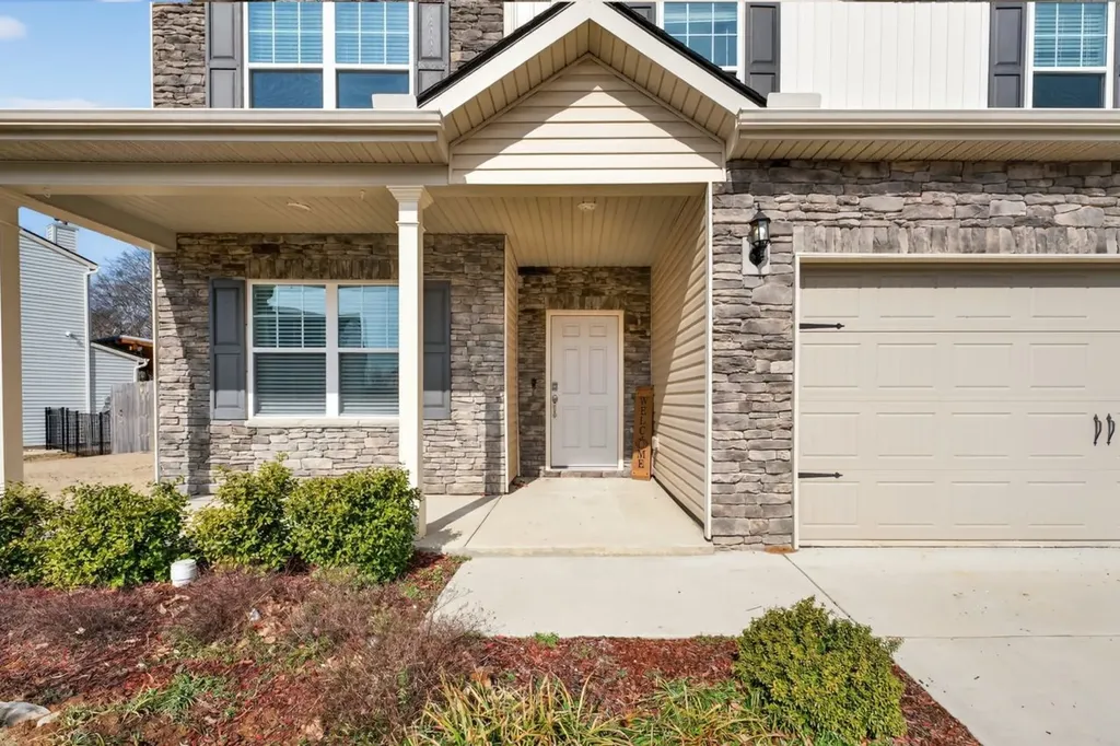 2128 Houston Bend Lebanon TN 37087