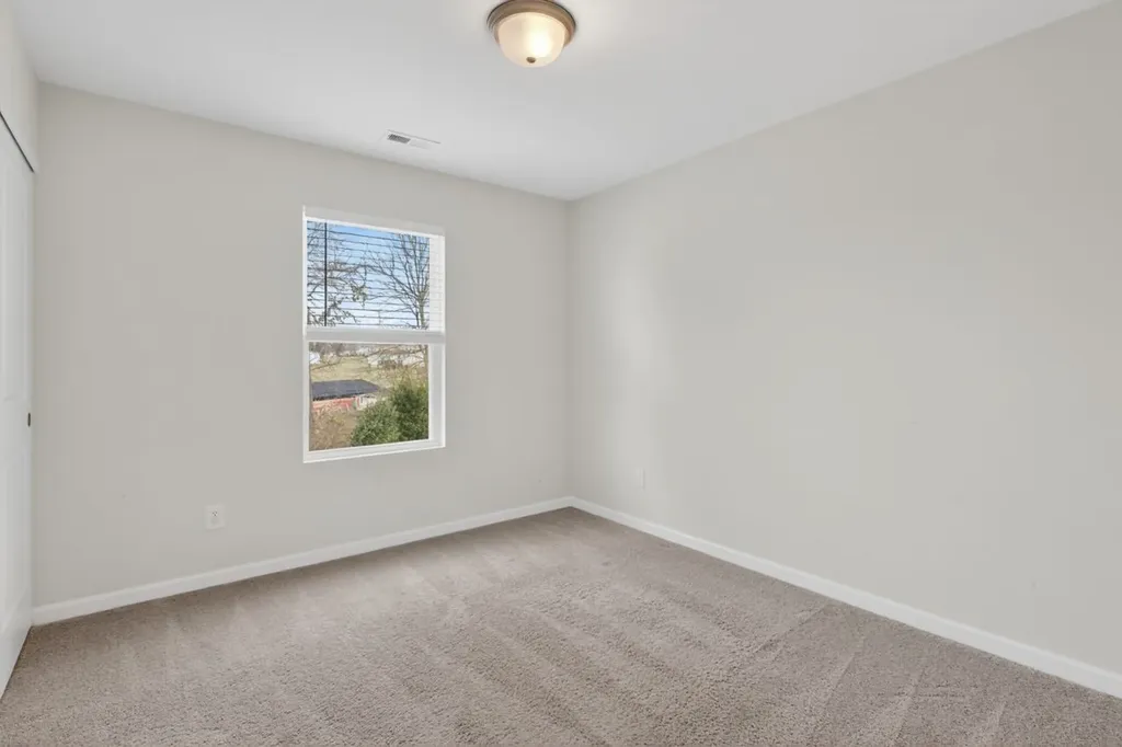 2128 Houston Bend Lebanon TN 37087