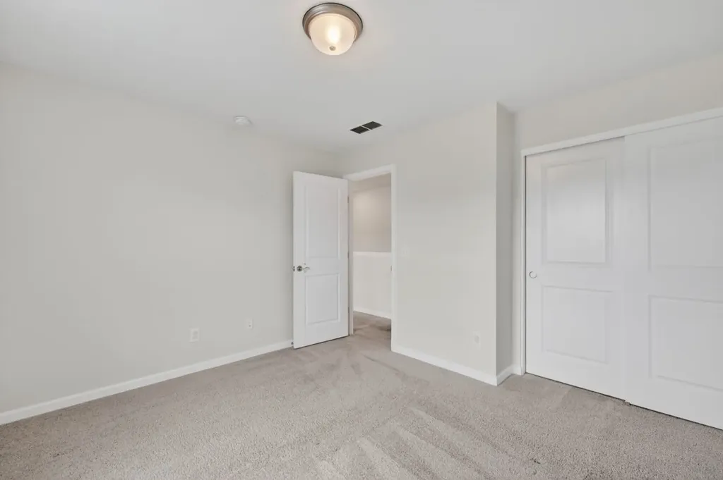 2128 Houston Bend Lebanon TN 37087