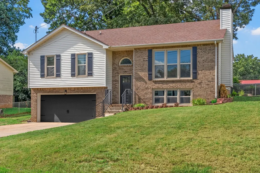 2161 Amadeus Drive Clarksville TN 37040
