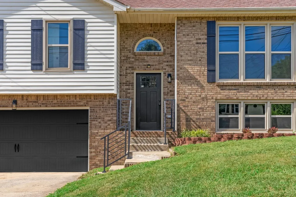 2161 Amadeus Drive Clarksville TN 37040