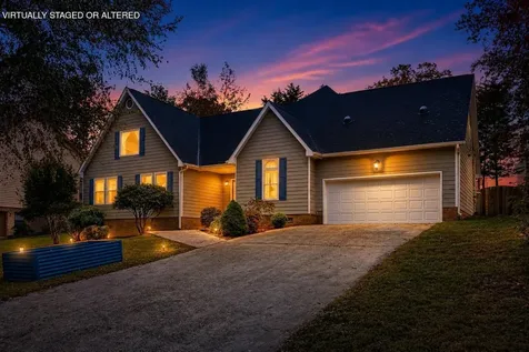 9100 Tennga Lane Chattanooga TN 37421