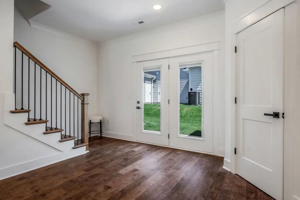 209 S High Street Mcminnville TN 37110