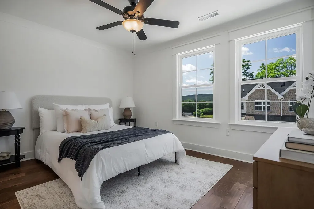 209 S High Street Mcminnville TN 37110