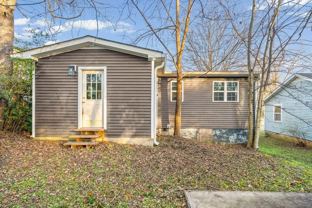 610 Ford Street Clarksville TN 37040