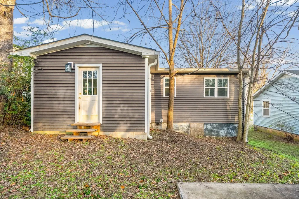 610 Ford Street Clarksville TN 37040