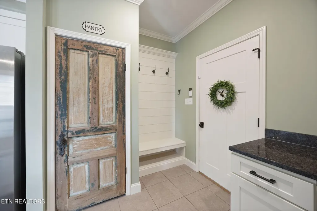 606 Eagle Bend Road Clinton TN 37716