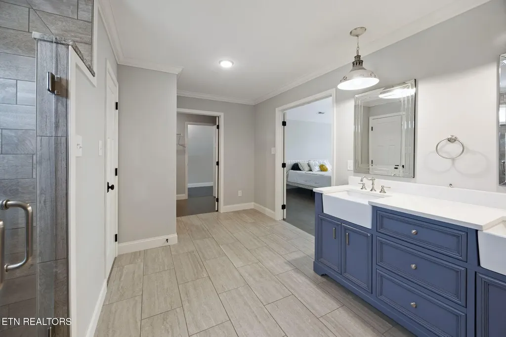 606 Eagle Bend Road Clinton TN 37716