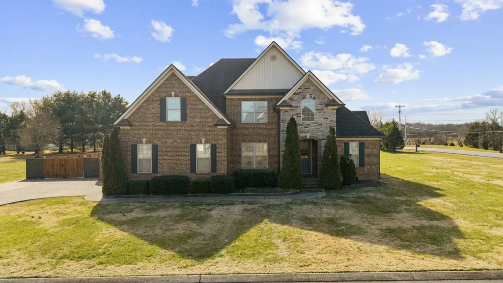 1000 Clay Place Lebanon TN 37087