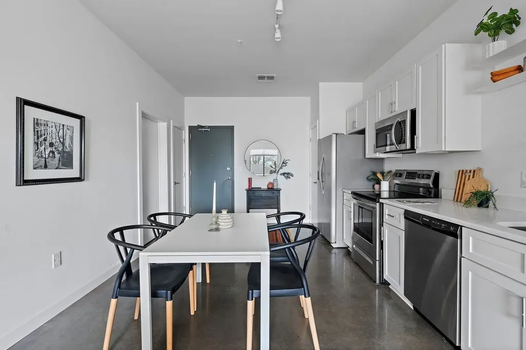 1900 12th Ave, S Nashville TN 37203