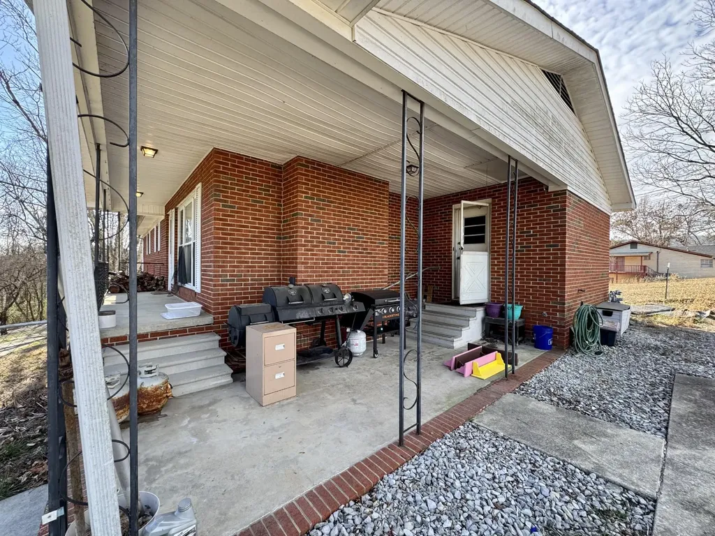 794 Kemmer Road Spring City TN 37381
