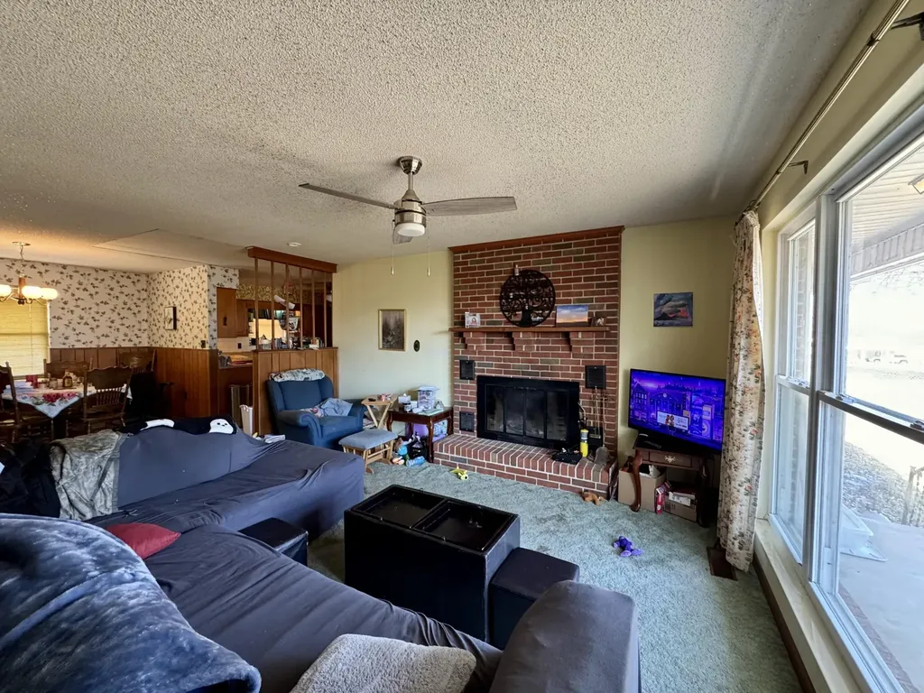 794 Kemmer Road Spring City TN 37381