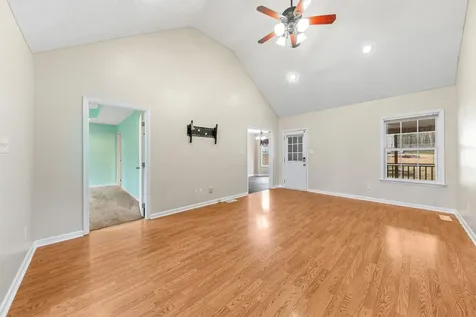992 Sumerset Circle Lewisburg TN 37091