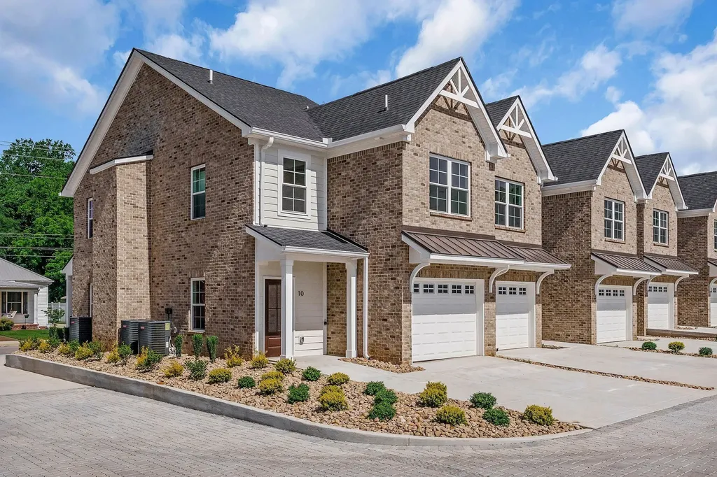 205 S High Street Mcminnville TN 37110