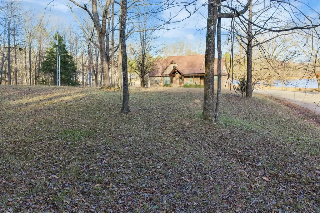 90 Arrowhead Circle Parsons TN 38363