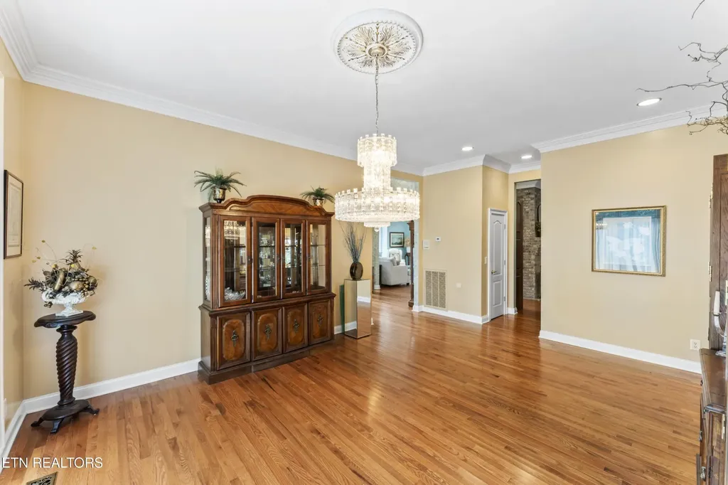 108 Deerfield Lane Oak Ridge TN 37830