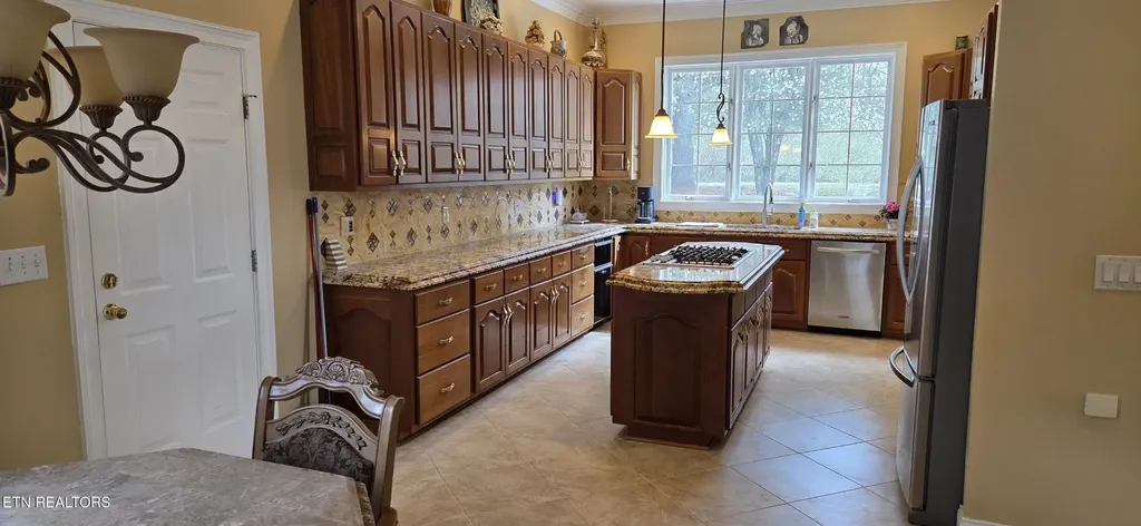 108 Deerfield Lane Oak Ridge TN 37830