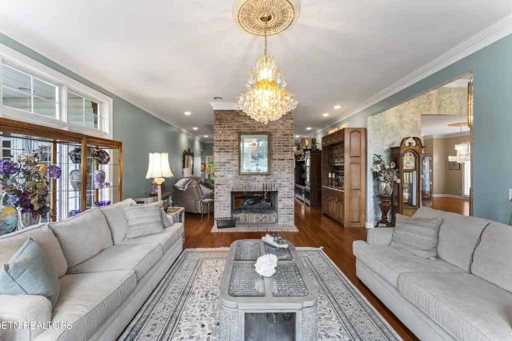108 Deerfield Lane Oak Ridge TN 37830