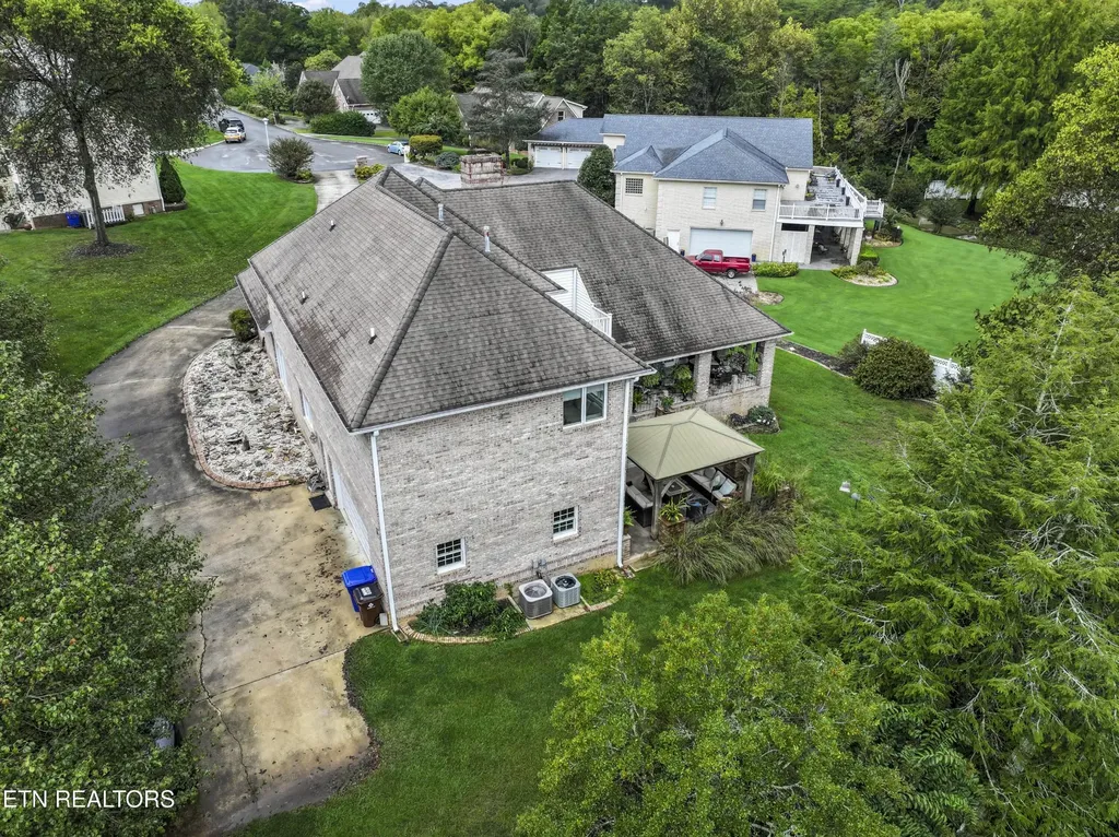 108 Deerfield Lane Oak Ridge TN 37830