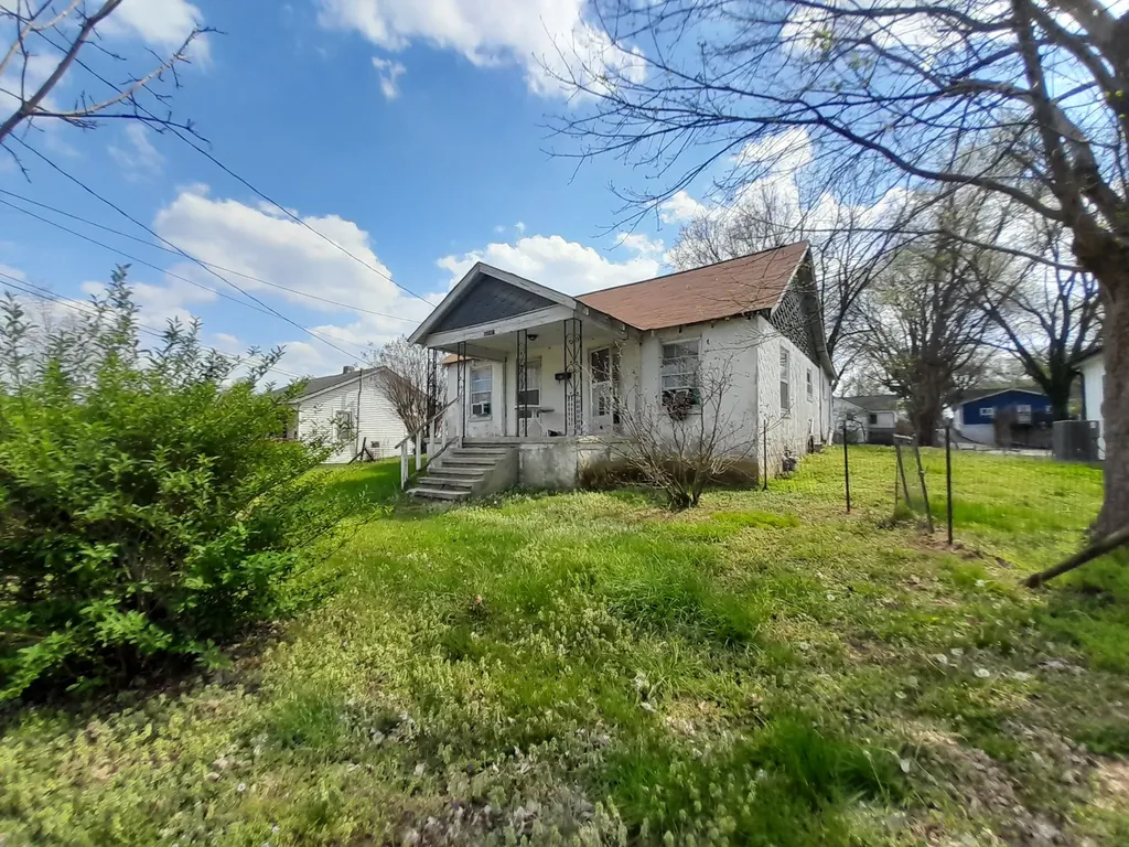 218 E 16th Street Columbia TN 38401