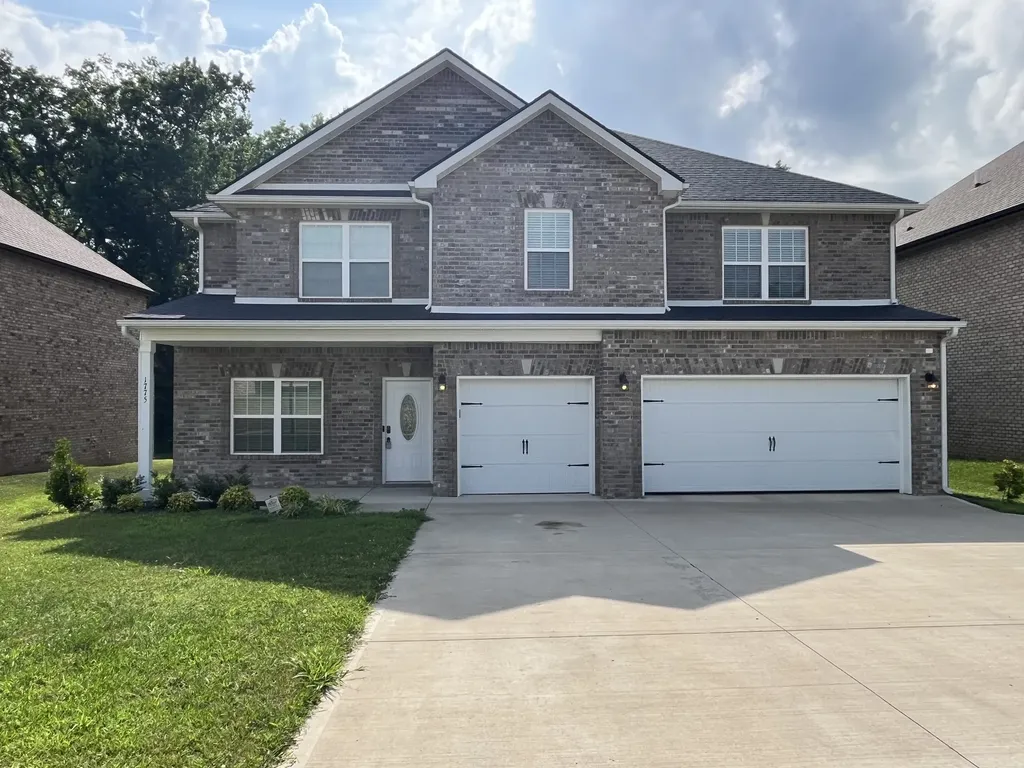 1775 Oak Forest Drive Clarksville TN 37043