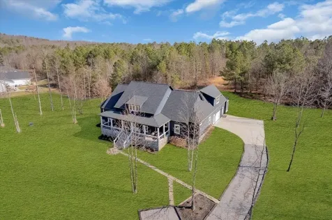 1115 River Bluffs Drive Jasper TN 37347