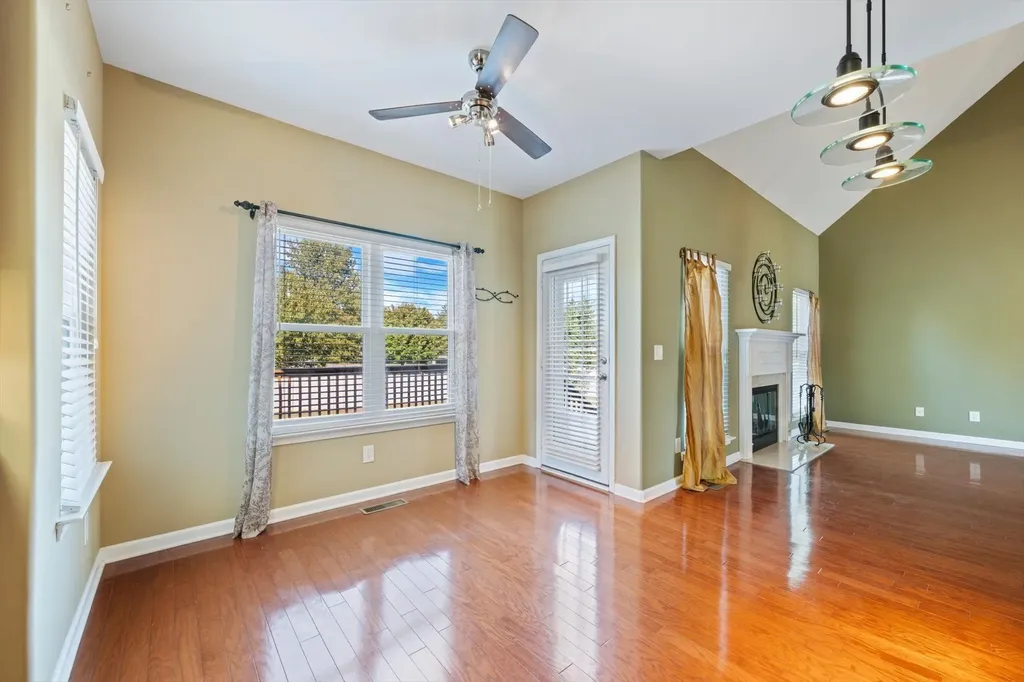 2187 Gold Valley Drive Murfreesboro TN 37130