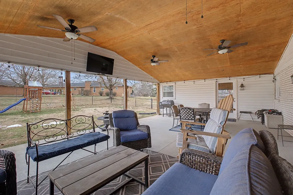 202 Rising Sun Lane Old Hickory TN 37138