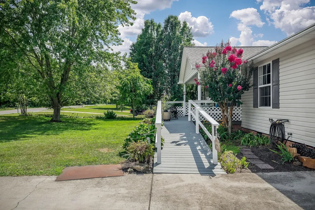1565 Canada Flatt Road Cookeville TN 38506