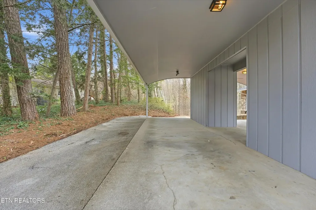 8129 Ainsworth Drive Knoxville TN 37909