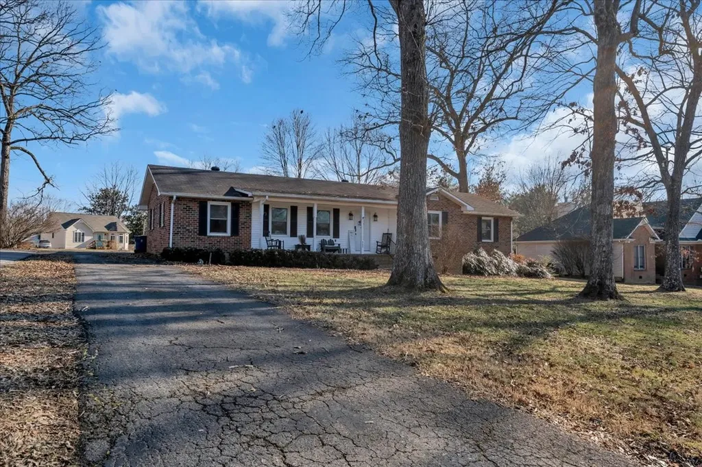 202 Mortons Lake Road Manchester TN 37355
